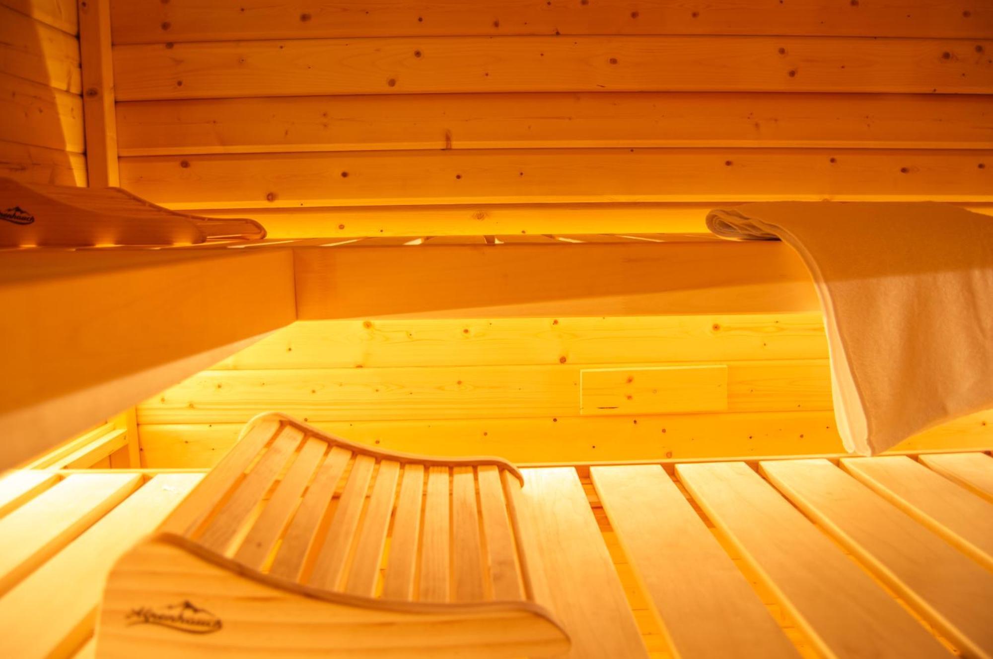 Wellness Mitten In Der Wasserfallstadt Triberg Triberg im Schwarzwald Ngoại thất bức ảnh